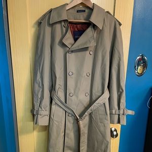 SALE $29 - Mens khaki Claybrooke trench coat